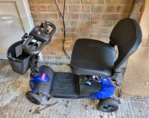 Blue black wheel electric - 4-wheel,